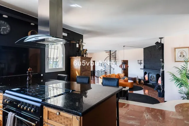 Chalet 4 habitaciones 300m² en venta - Centro — 17