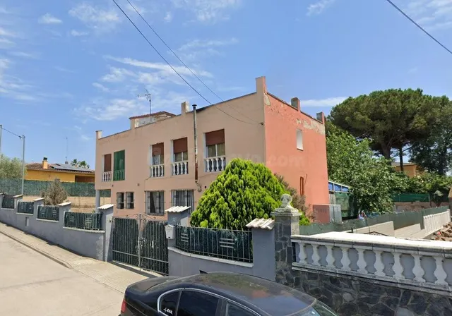 FANTÑSTICA CASAOKUPADA en Calle GironÑ¨s 10 de Sils (Girona - foto 3