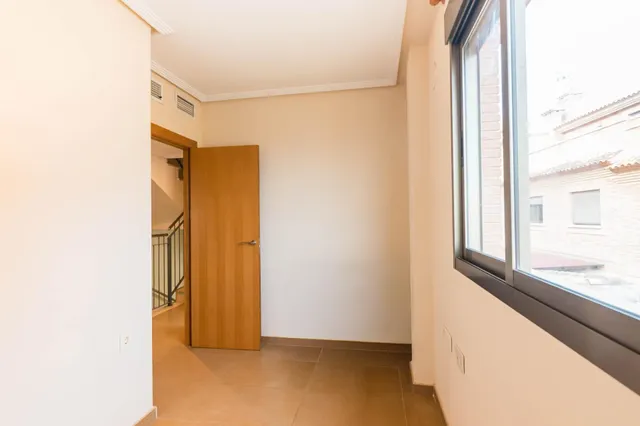 DÚPLEX 4 DORMITORIOS CON PLACAS SOLARES + VISTAS A LA MONTAÑA | ESQUINA — 22