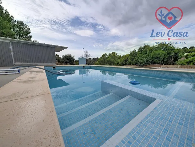 FINCA DE 10.400 M2 CON PISCINA EN SIERRA ESPUÑA — 120.000 € — 3