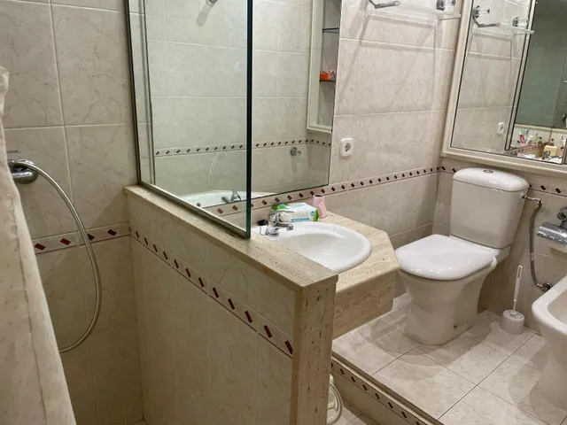Piso Reformado con Plaza de parking incluida en el precio y... ¡Espectacular Vista al mar! — 15