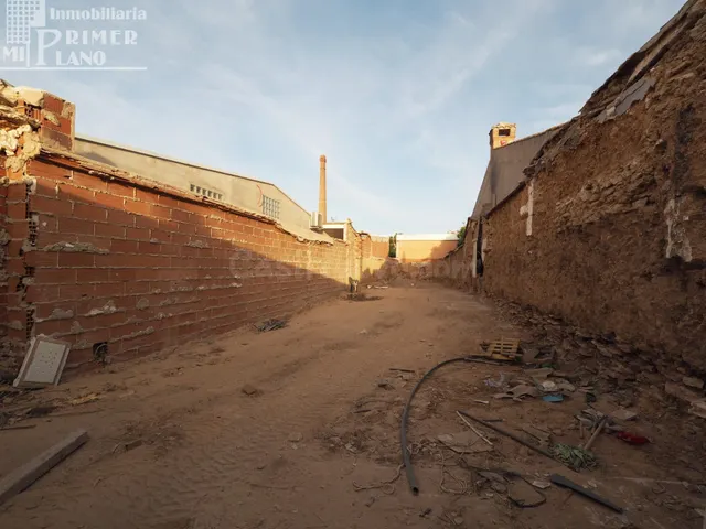 Solar de 302 m2 junto a c/ Africa y Claudio Coello, con 7,50 - foto 3