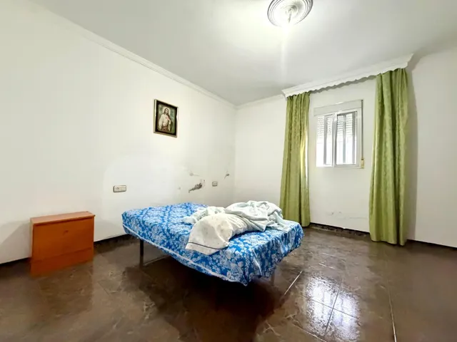 Casa de pueblo en pleno centro de La Joya con dos viviendas independientes y parcela de 500 m2 — 14