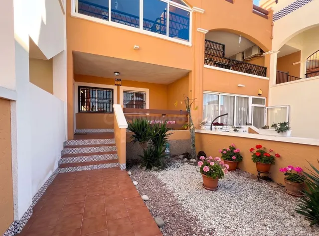 BUNGALOW PLANTA BAJA ORIHUELA COSTA - foto 4