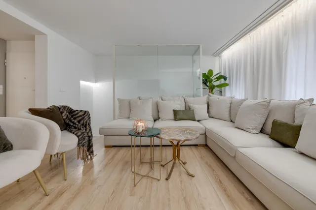 EXCLUSIVA VIVIENDA DE 250M2 EN DOS PLANTAS, CENTRICA Y A 200M DE LA PLAYA DEL CURA — 6