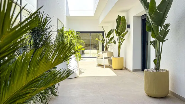 Villa 4 habitaciones 248m² en venta - Centro de la Ciudad Quesada — 28