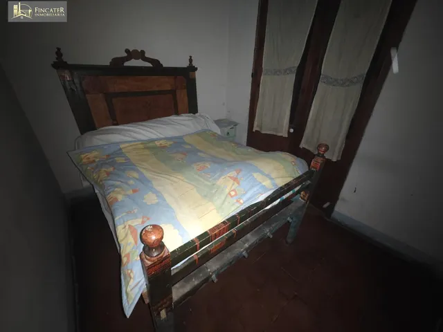 CASA EN CELLA — 26