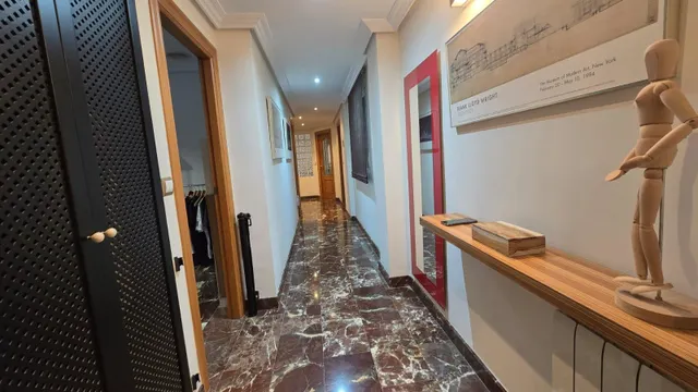 PISO DE LUJO EN ESQUINA TODO EXTERIOR CON GRAN SALON — 21