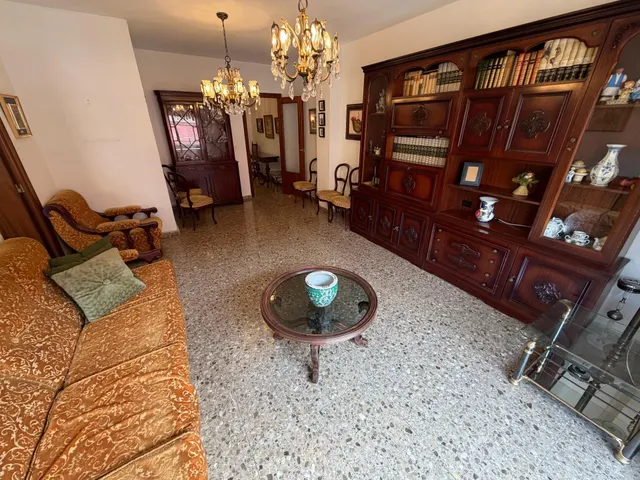 Vivienda de cuatro dormitorios en el centro de Alicante — 8