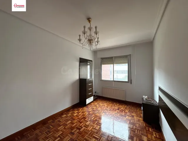 Piso de Tres dormitorios en alquiler en la zona de Capiscol - foto 5