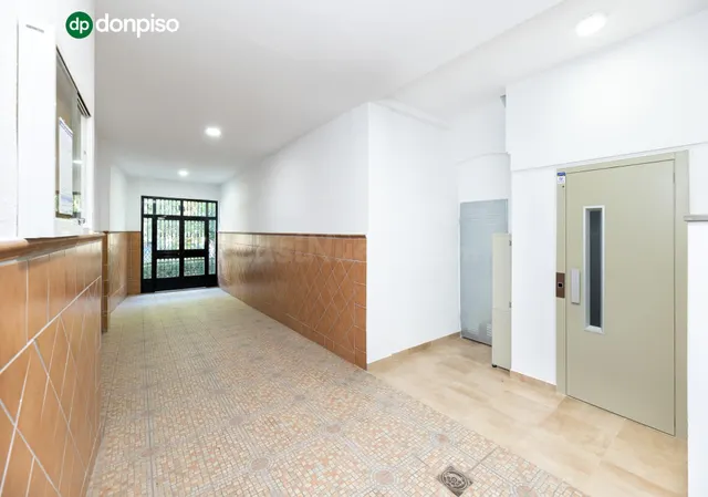 ☀️ Luz, balcón y ubicación: una oportunidad única en Acera de San Ildefonso — 3