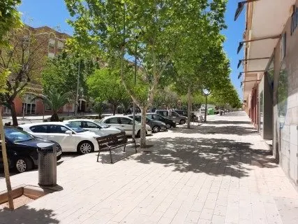 Local con muchas posibilidades en Aspe - foto 3