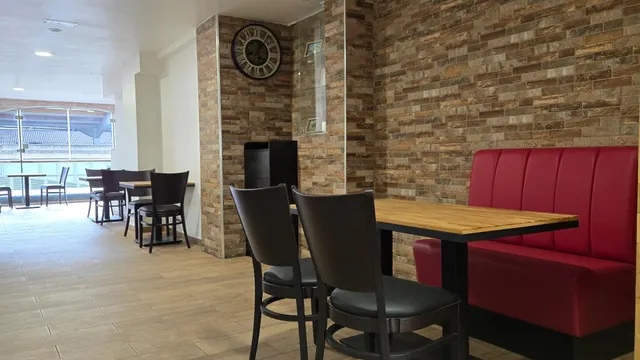 Local restaurante en venta pegado al mercado central — 23