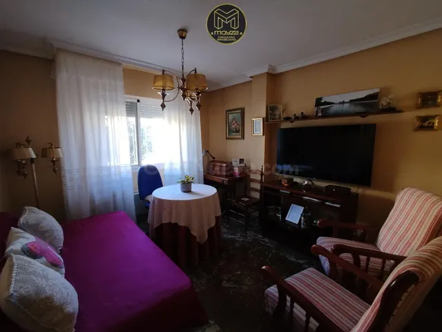 CASA EN URB AZAHAR - foto 2