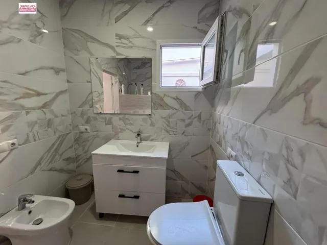 VENTA DE CASA EN BENIFAIO CON ACCESO POR DOS CALLES — 4