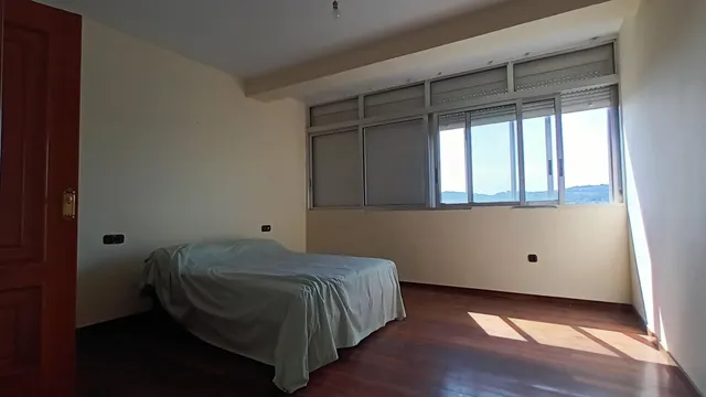 Casa 4 dormitorios en Avenida de Aeropuerto — 15