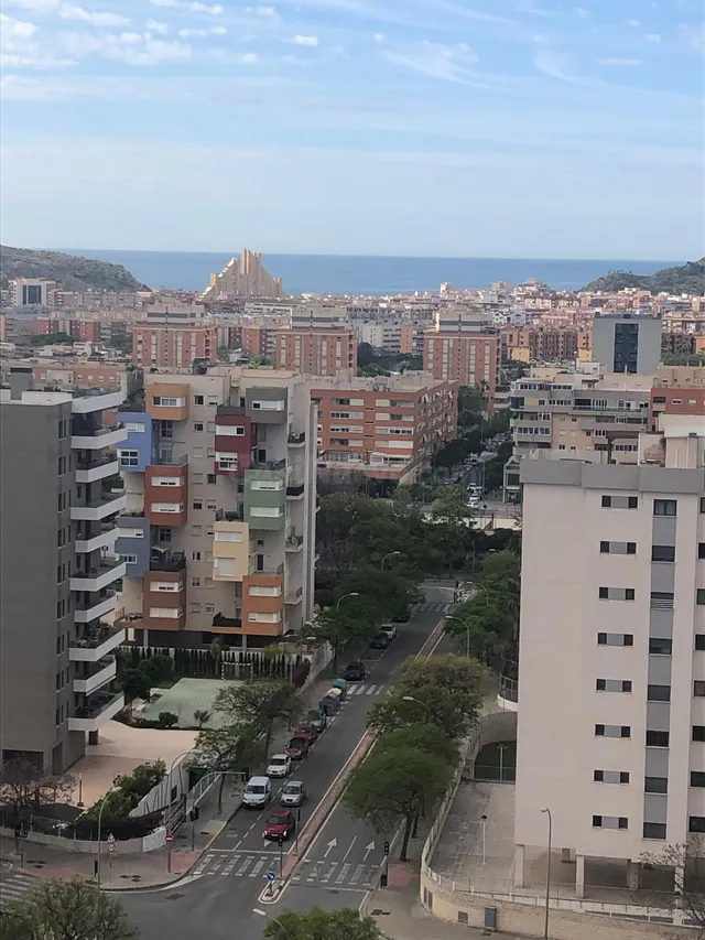 Piso en venta con garaje y piscina en Alicante — 19