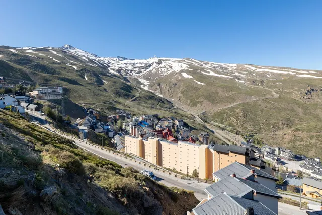 Acogedora vivienda Sierra Nevada (reformado, con garaje, tra - foto 2