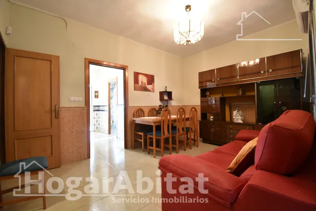 CASA CON TERRAZA Y VISTAS DESPEJADAS A LA MONTAÑA — 8