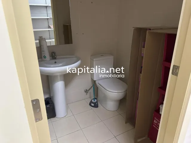 LOCAL EN CALLE PRINCIPAL DE ONTINYENT EN ALQUILER — 9