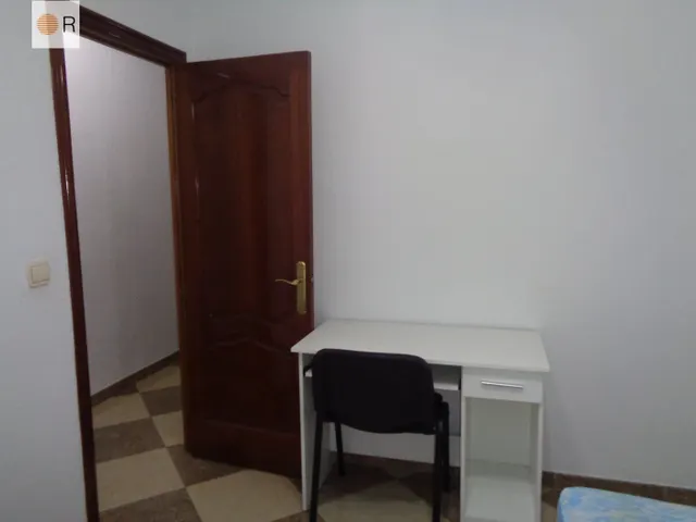PISAZO PARA ESTUDIANTES CON TERRAZA Y ASCENSOR — 17