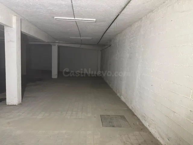 SE VENDE LOCAL COMERCIAL EN RENTABILIDAD EN C/ JUANA ELORZA 1. — 3