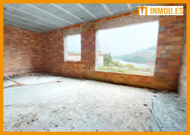CASA CON TERRENO PARA TERMINAR DE CONSTRUIR EN MUIÑOS, OUREN - foto 4