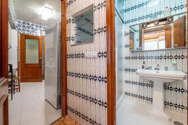 Pisazo en venta en calle Obispo Hurtado — 39