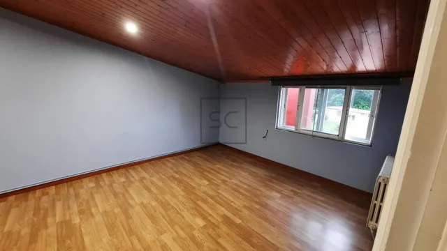 Chalet adosado con finca en Neda — 23