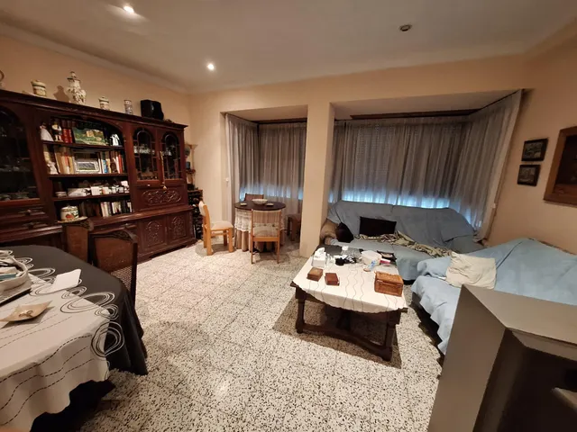 CASA MUY CENTRICA EN VENTA - foto 3