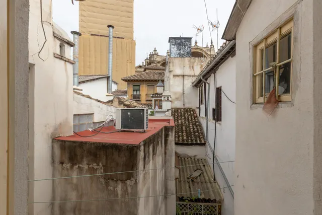 ¡Oportunidad única en el corazón de Granada! — 31