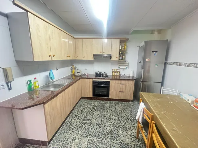 Amplio Apartamento con Terraza Privada en La Llàntia, Mataró — 11