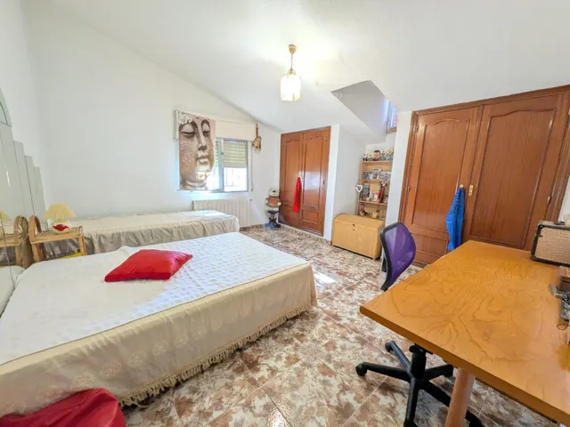 AMPLIO CHALET Urbanización El Mirador de Hontoba (Guadalajara) — 23