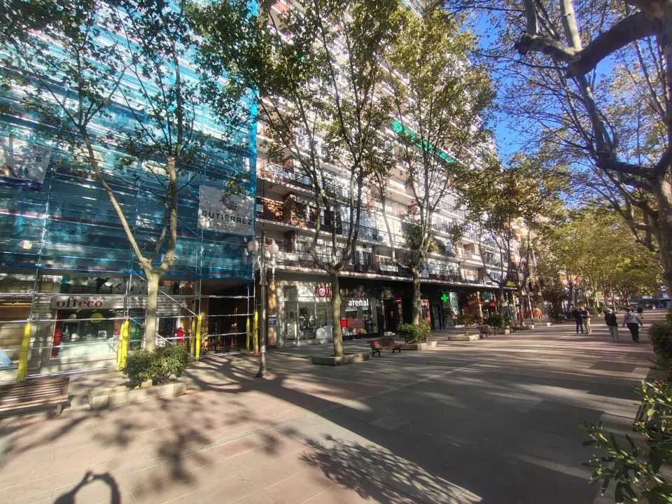 Piso en Venta: Oportunidad Única en el Paseo de Zorrilla, Edificio Las Mercedes