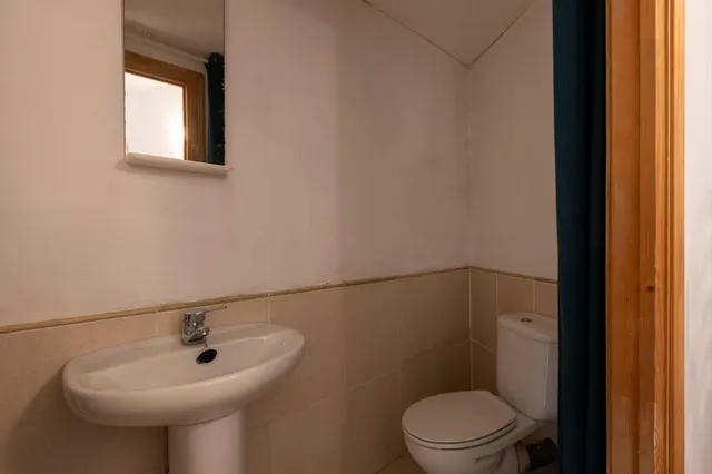 Tradicional casa de pueblo ubicada en Tolox — 11