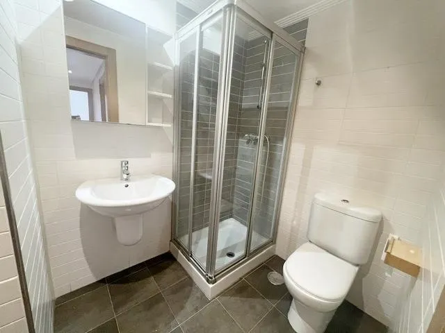 Piso en Urbanización privada con piscina — 8