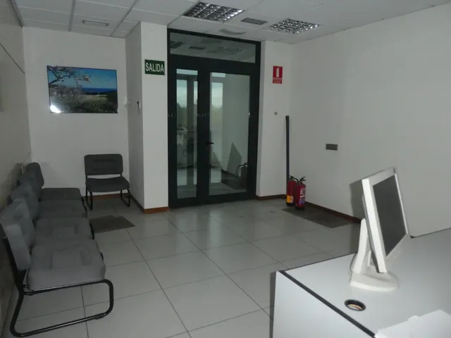LOCAL COMERCIAL EN ALQUILER. PRECIO NEGOCIABLE! — 11