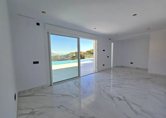 Chalet 4 habitaciones 297m² en venta - Marbella — 9