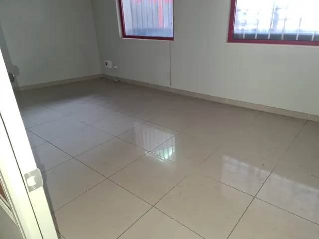Locales en venta en la c/ Carmen de Valdemoro — 7