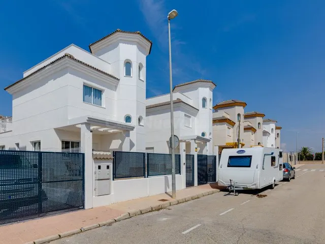 Villa 3 habitaciones 109m² en venta - La marina — 4