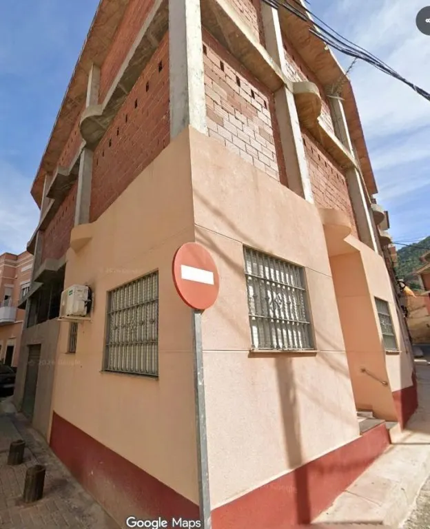 Se ofrece edificio pendiente de finalización en Torreagüera-Murcia