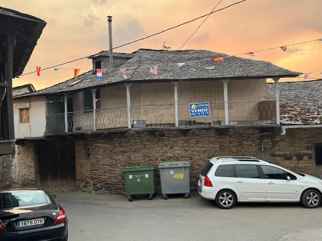 SE VENDE CASA DE PIEDRA PARA REFORMAR EN SAN PEDRO DE OLLERO