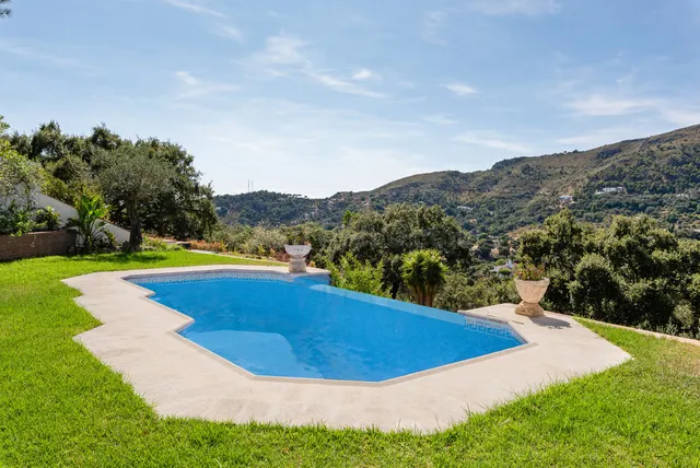 Chalet 4 habitaciones 400m² en venta - Costa Del Sol - foto 5