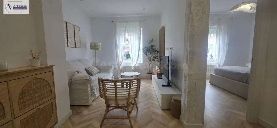 UNA VIVIENDA PARA ENTRAR, SENTIRTE EN CASA Y DISFRUTAR
