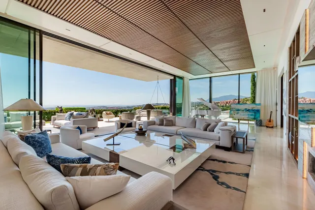VILLA DE LUJO EN URBANIZACIÓN LA QUINTA, BENAHAVIS — 12