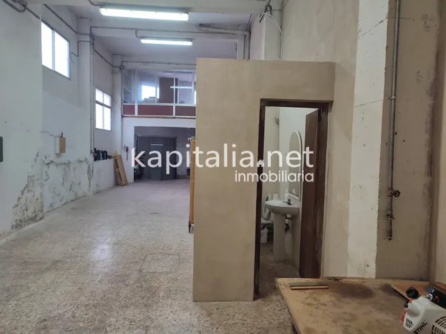 LOCAL COMERCIAL A LA VENTA EN BOCAIRENT — 2