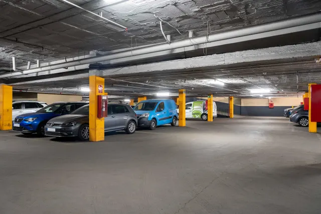 Parking 10m² en alquiler - Eixample — 15