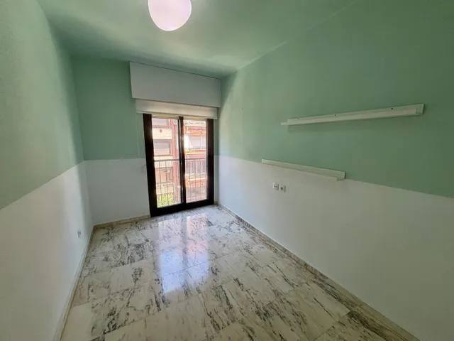Vivienda en alquiler 4 dormitorios con garaje. Murcia Centro. — 14