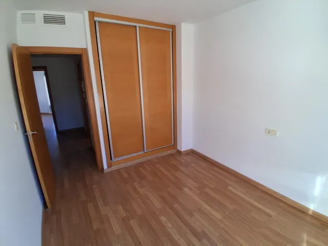 ADOSADO EN MUY BUEN ESTADO EN LA GINETA — 12