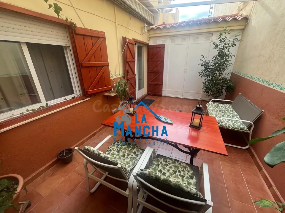*235.000€* INMOBILIARIA LA MANCHA VENDE ADOSADO EN HELLIN-ALBACETE
